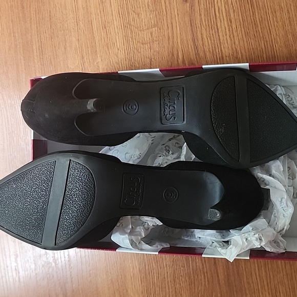 Circus By Sam Edelmam Black Suede 3" Heels Size 9 - Picture 8 of 8